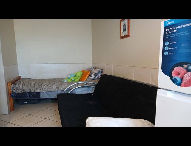 1 BEDROOM FLAT FOR SALE IN AMANZIMTOTI